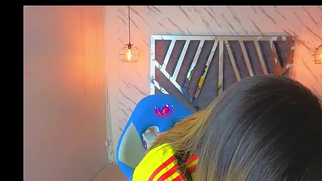 Snapshot of MaylinRosse_ chatting on 06-27-26, 06:57 MaylinRosse online show from 06-27-26, 06:57
