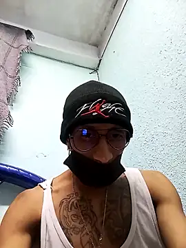 Crazygrillo69 online show from 12-20-25, 10:22