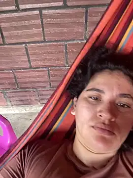 lunasexyhot18 online show from 11-11-25, 04:40