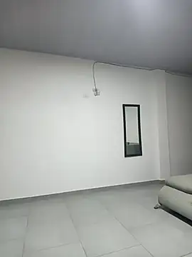 Snapshot of little_onixx chatting on 02-20-26, 11:32 little onixx online show from 02-20-26, 11:32