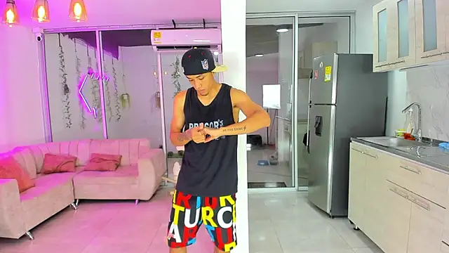 Snapshot of Houseofwarrios chatting on 09-19-25, 05:42 Houseofwarrios online show from 09-19-25, 05:42