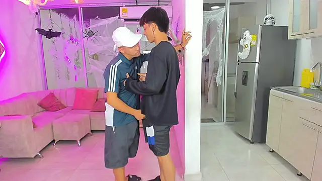 Snapshot of Houseofwarrios chatting on 09-27-25, 05:23 Houseofwarrios online show from 09-27-25, 05:23