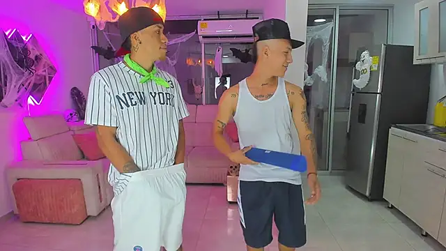 Snapshot of Houseofwarrios chatting on 10-07-25, 05:37 Houseofwarrios online show from 10-07-25, 05:37