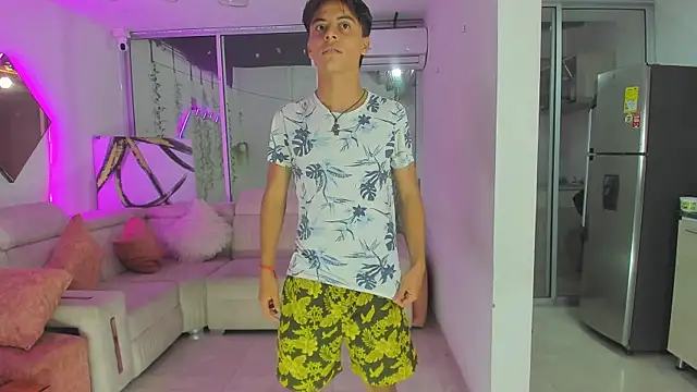 Snapshot of Houseofwarrios chatting on 11-04-25, 05:28 Houseofwarrios online show from 11-04-25, 05:28