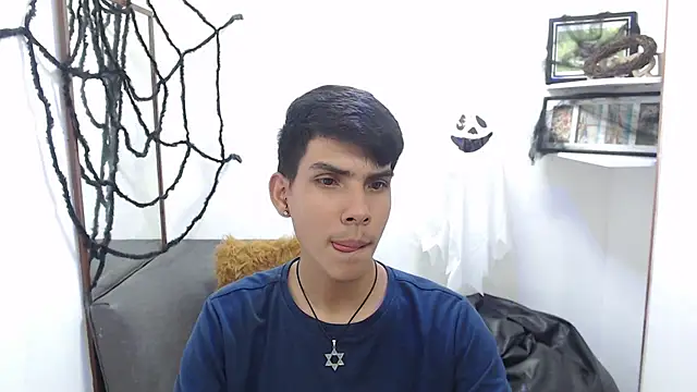 David 925  online show from 10-30-25, 04:03