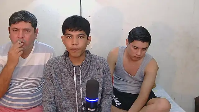 P4NT0J4 online show from 04-17-26, 05:43