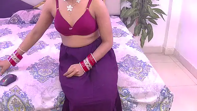 Snapshot of Lovelyy-couple chatting on 02-22-26, 04:38 Lovelyy-couple online show from 02-22-26, 04:38