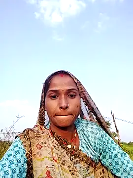 Snapshot of Hot_reshmaji chatting on 10-12-25, 11:31 Hot reshmaji online show from 10-12-25, 11:31