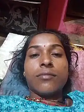 Snapshot of Hot_reshmaji chatting on 10-18-25, 08:42 Hot reshmaji online show from 10-18-25, 08:42