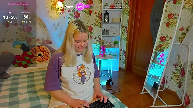 RoseThomas  online show from 11-03-25, 08:48