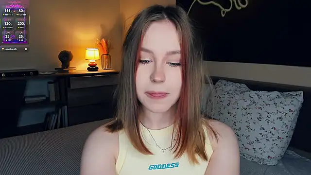 Snapshot of MaliaBourraine chatting on 11-01-25, 07:10 MaliaBourraine online show from 11-01-25, 07:10