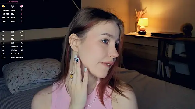 Snapshot of MaliaBourraine chatting on 12-04-25, 07:17 MaliaBourraine online show from 12-04-25, 07:17