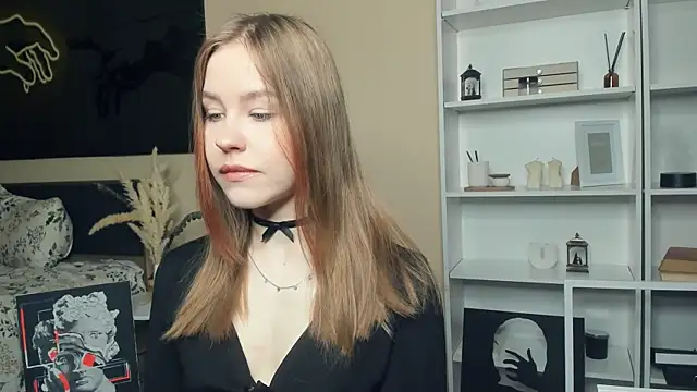 MaliaBourraine online show from 05-16-26, 08:00