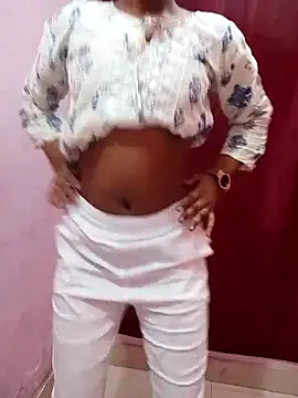 Snapshot of pari_rani7 chatting on 11-01-25, 03:52 pari rani7 online show from 11-01-25, 03:52