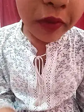 Snapshot of pari_rani7 chatting on 11-02-25, 04:37 pari rani7 online show from 11-02-25, 04:37