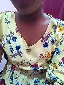 Snapshot of pari_rani7 chatting on 11-30-25, 04:16 pari rani7 online show from 11-30-25, 04:16