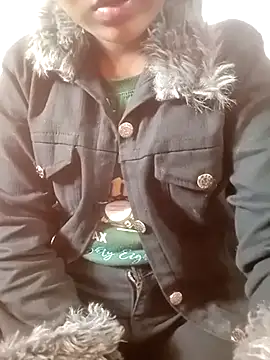 Snapshot of pari_rani7 chatting on 12-03-25, 04:53 pari rani7 online show from 12-03-25, 04:53