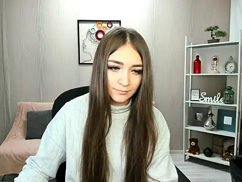 Snapshot of EllaClarke chatting on 02-18-26, 12:23 EllaClarke online show from 02-18-26, 12:23