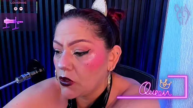 Snapshot of Aliyahsstone chatting on 02-05-26, 12:32 Aliyahsstone online show from 02-05-26, 12:32