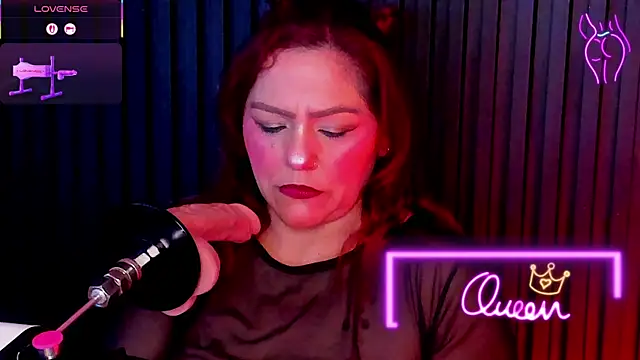 Snapshot of Aliyahsstone chatting on 02-10-26, 06:56 Aliyahsstone online show from 02-10-26, 06:56