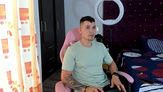 BooyHott  online show from 11-26-25, 06:53