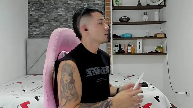 BooyHott  online show from 03-05-26, 07:10