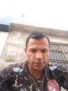 Snapshot of Claudiokkkkk chatting on 02-18-26, 10:44 Claudiokkkkk online show from 02-18-26, 10:44