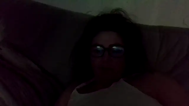 Snapshot of Rileyxxx69 chatting on 11-25-25, 03:39 Rileyxxx69 online show from 11-25-25, 03:39