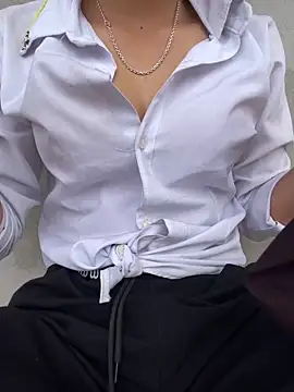 phuongxinhxan online show from 04-11-26, 07:45