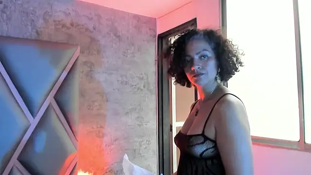 Isabella-Rosssi online show from 11-23-25, 04:51