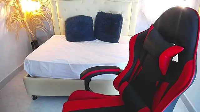 Snapshot of Samy_moore14 chatting on 10-11-25, 03:43 Samy moore14 online show from 10-11-25, 03:43