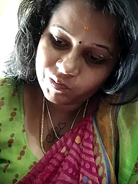 sweetqueen143 online show from 09-30-25, 03:11