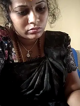 sweetqueen143 online show from 11-11-25, 04:23