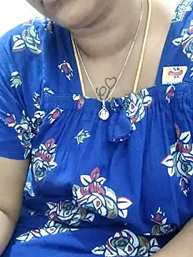 sweetqueen143 online show from 04-07-26, 06:36