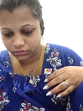 sweetqueen143 online show from 04-11-26, 04:06