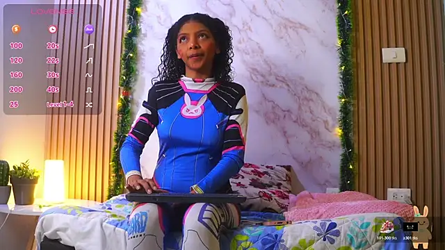 Snapshot of natalia_blue chatting on 12-14-25, 02:39 natalia blue online show from 12-14-25, 02:39