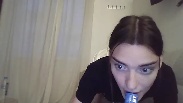 Luna Samosienko online show from 09-26-25, 04:33