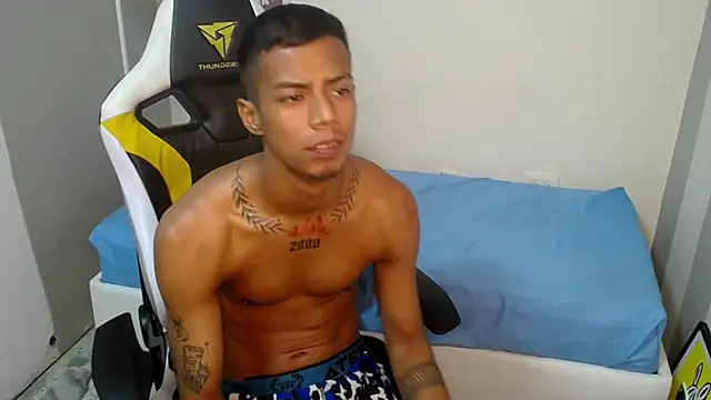 Nando coll online show from 10-27-25, 12:20