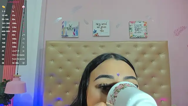  jade 01 online show from 12-05-25, 12:47