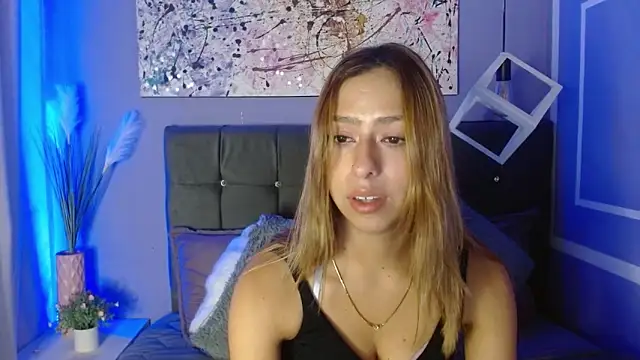 Snapshot of Jade__k chatting on 12-02-25, 01:39 Jade k online show from 12-02-25, 01:39