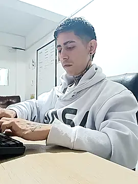 Kriss Mercury online show from 10-07-25, 11:57