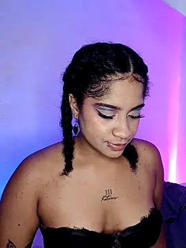 Snapshot of camilafoox7 chatting on 09-27-25, 11:21 camilafoox7 online show from 09-27-25, 11:21