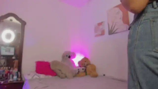 Snapshot of camilafoox7 chatting on 10-12-25, 06:18 camilafoox7 online show from 10-12-25, 06:18