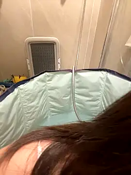 Snapshot of fioralba chatting on 09-19-25, 12:02 fioralba online show from 09-19-25, 12:02