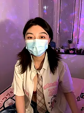 Snapshot of fioralba chatting on 09-19-25, 09:04 fioralba online show from 09-19-25, 09:04