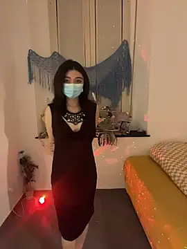 Snapshot of fioralba chatting on 10-21-25, 08:42 fioralba online show from 10-21-25, 08:42