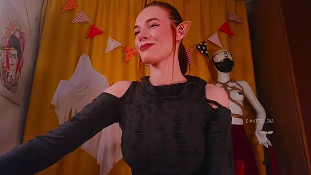 Giantess Eva online show from 10-28-25, 05:15