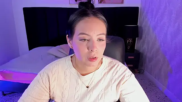 camiladuke7 online show from 10-01-25, 07:42