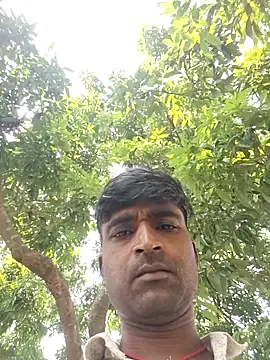 Snapshot of kkshan0923 chatting on 10-20-25, 05:08 kkshan0923 online show from 10-20-25, 05:08