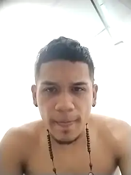 Snapshot of Mohamedxxx13 chatting on 09-23-25, 05:10 Mohamedxxx13 online show from 09-23-25, 05:10